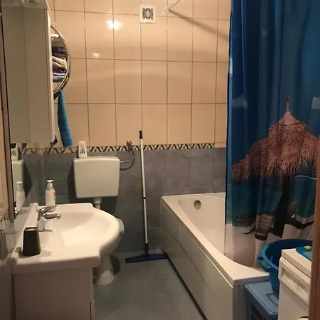 34 Apartament *